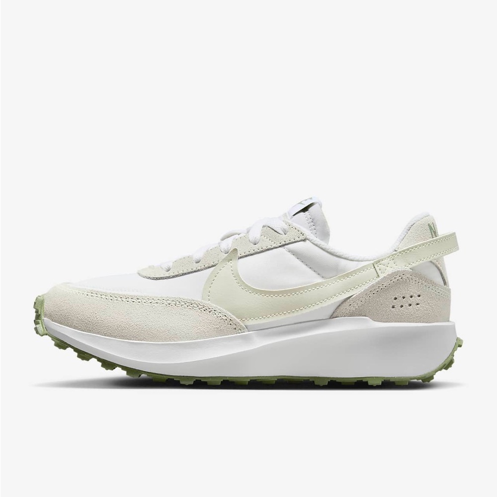 Nike Waffle Debut in White/Oil Green/Sea Glass | size 9 | Like New - Picture 6 of 9